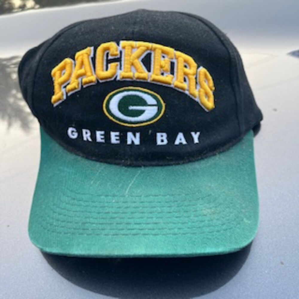 Raised Letters Adjustable Cap . Green Bay Packers . New w/o Tags